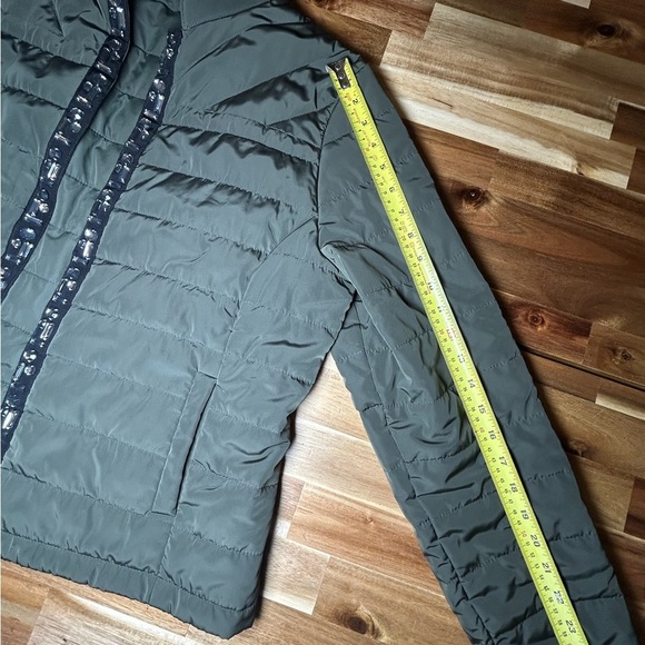 Chicos Jeweled Trim Olive Green Quilted Puffer Jacket Sz 2 (L/12) - Picture 10 of 13